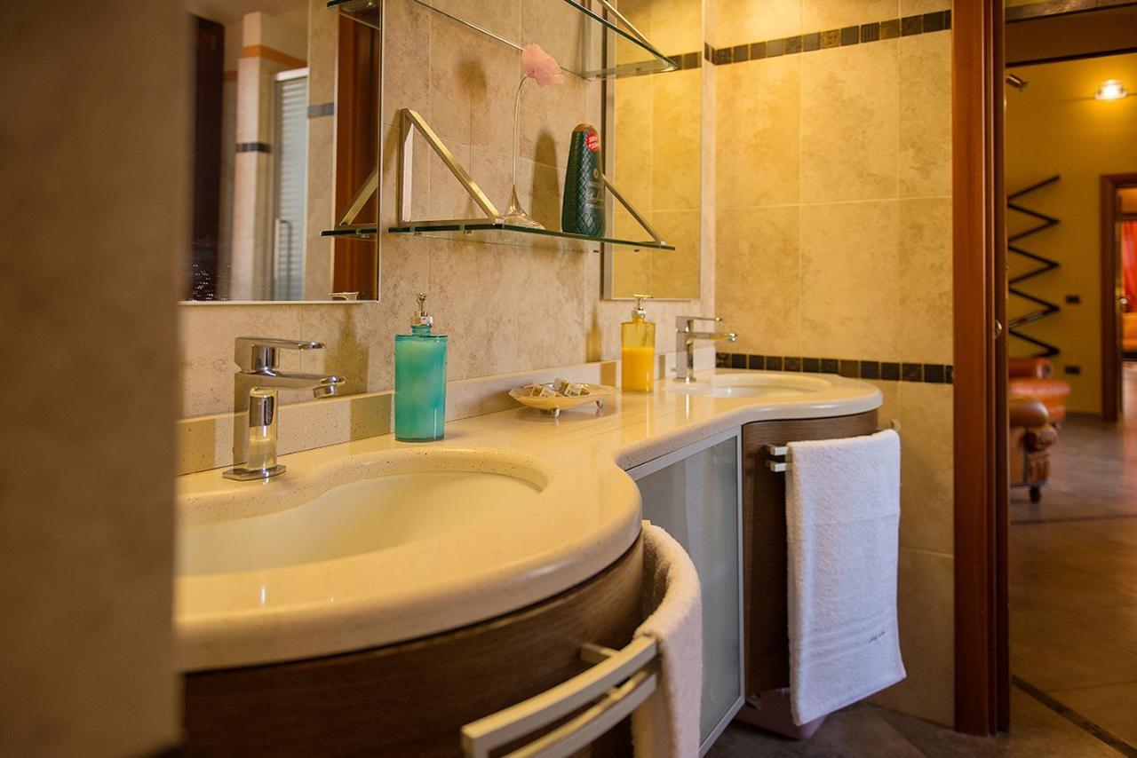 Luxury Home Bosa Apartment 외부 사진