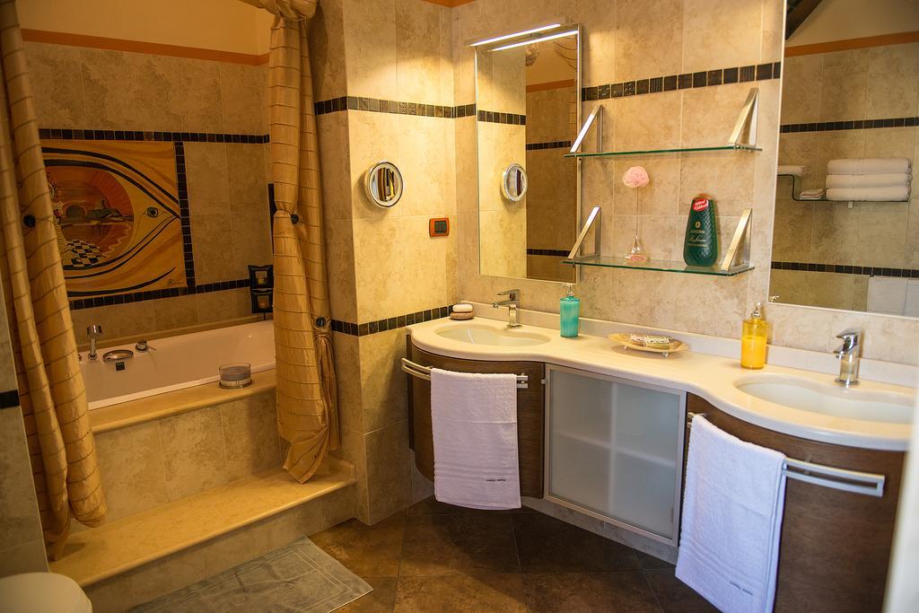 Luxury Home Bosa Apartment 외부 사진